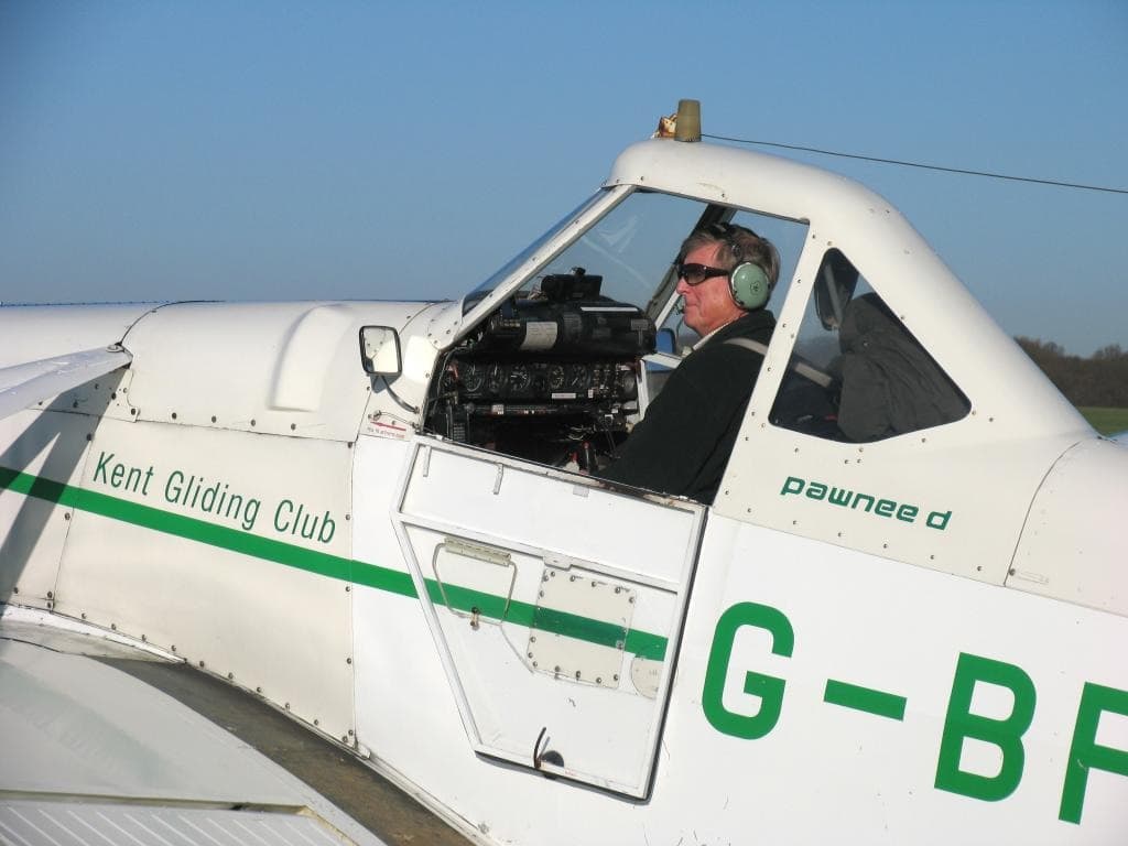 Kent Gliding Club Hobbs Parker